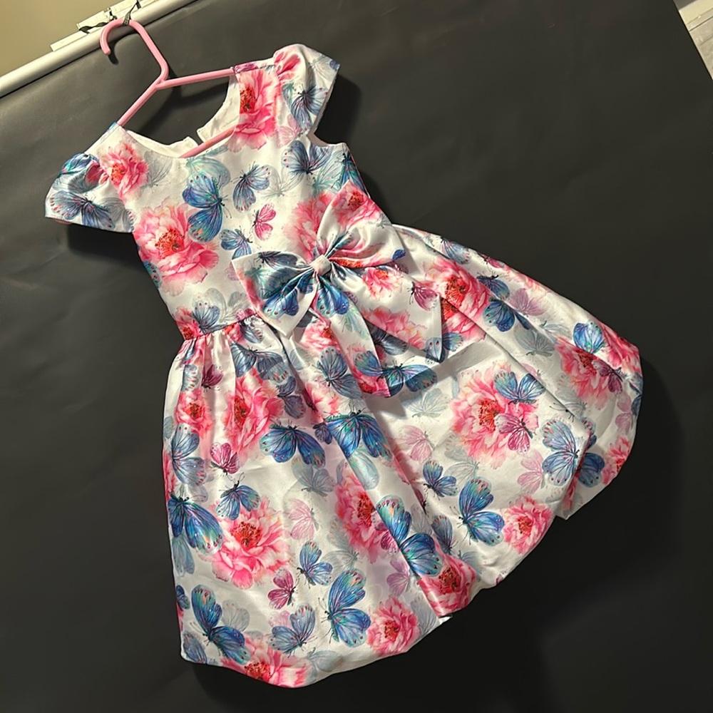 Floral dress size 5